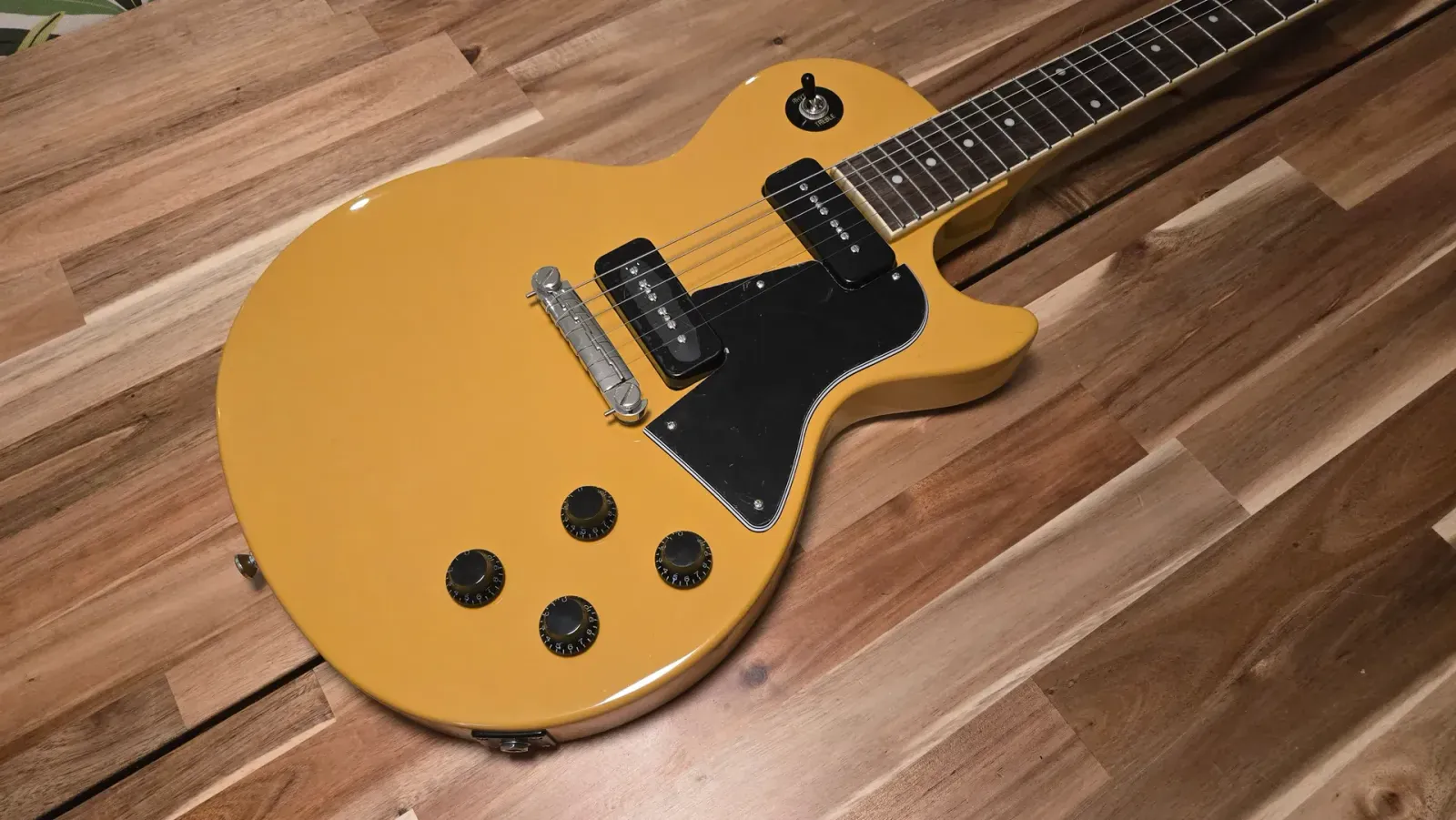 Электрогитара Epiphone Les Paul Special