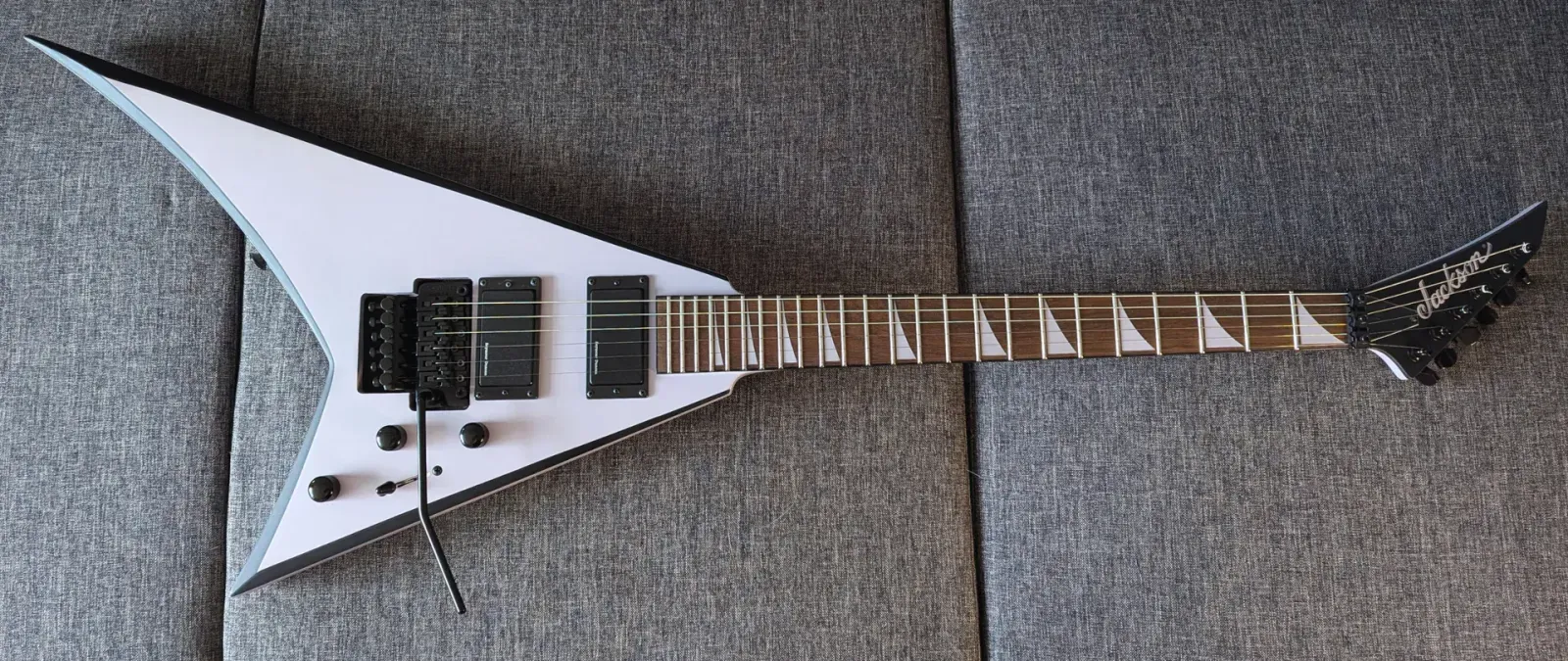 Электрогитара Jackson X Series Rhoads RRX24