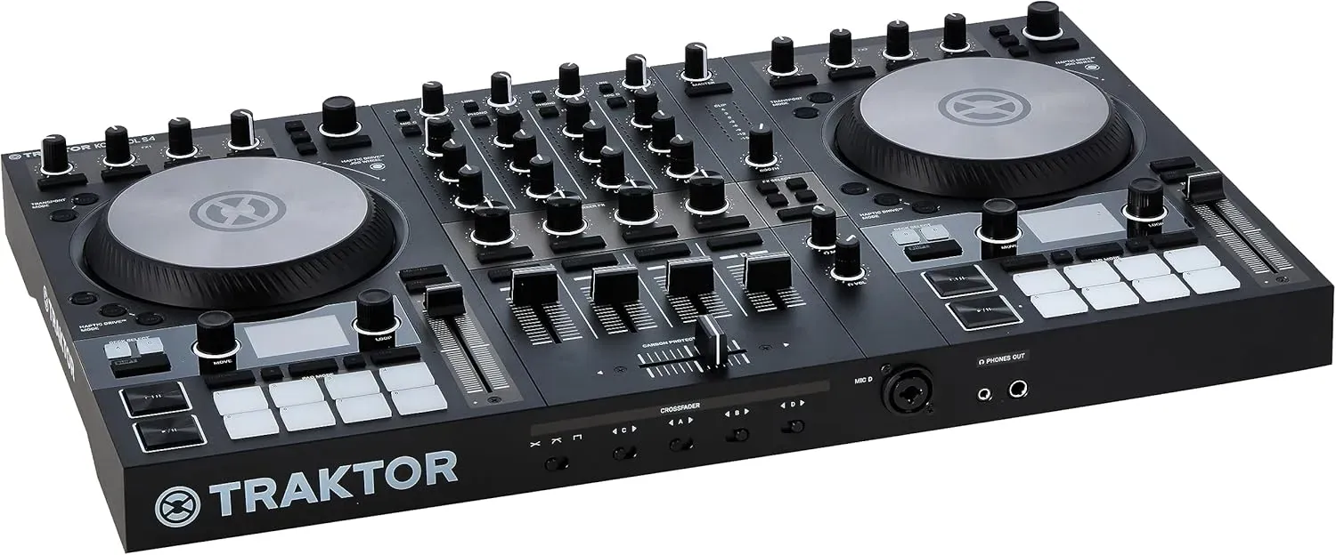 Native Instruments Traktor Kontrol S4 Mk3