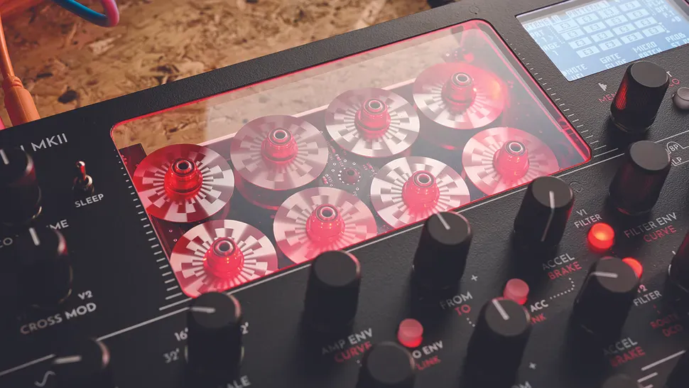 Синтезатор Gamechanger Audio Motor Synth II