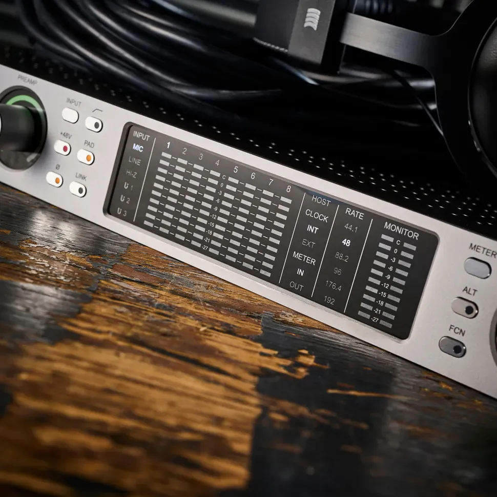 Аудиоинтерфейс Universal Audio Apollo x8 Gen 2