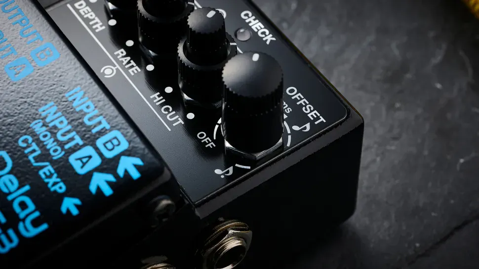 Педаль Boss SDE-3 Dual Digital Delay