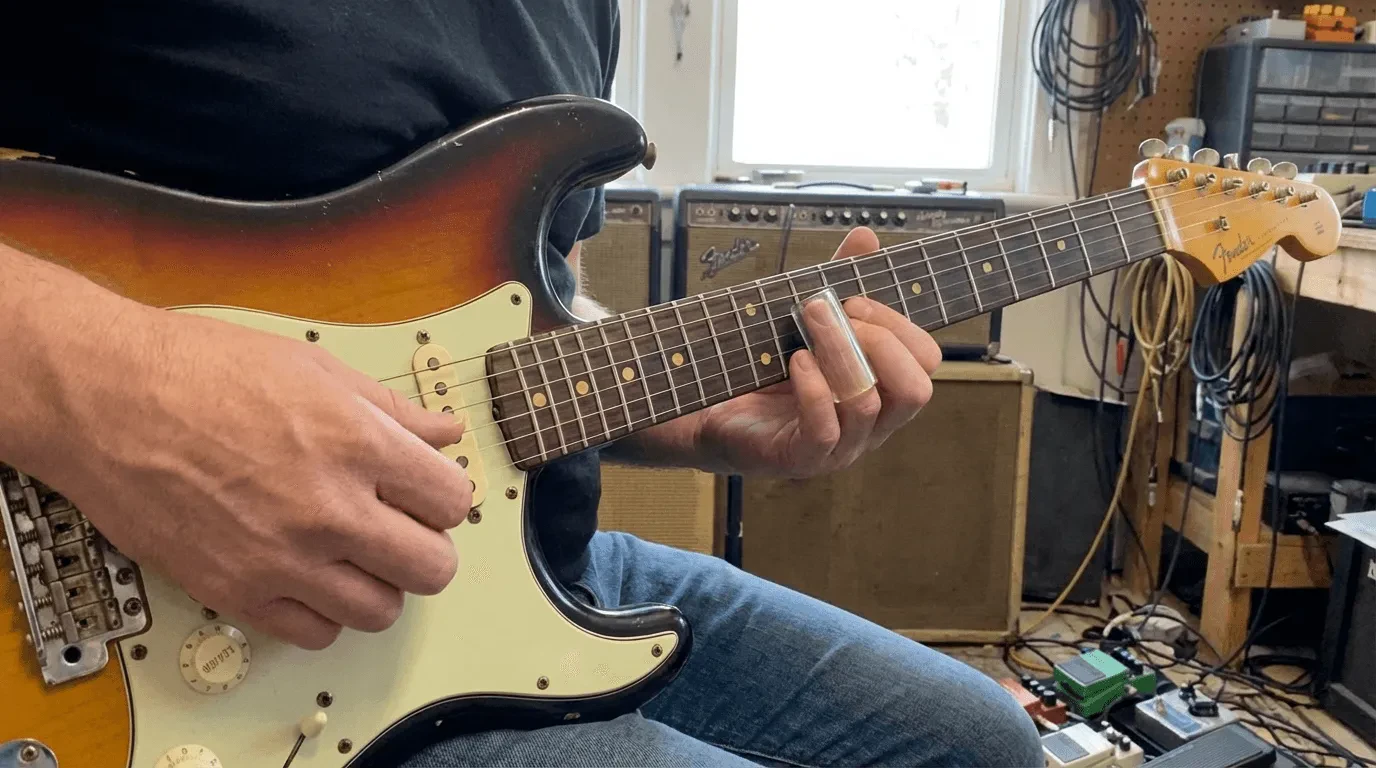 Как играть слайдами на гитаре