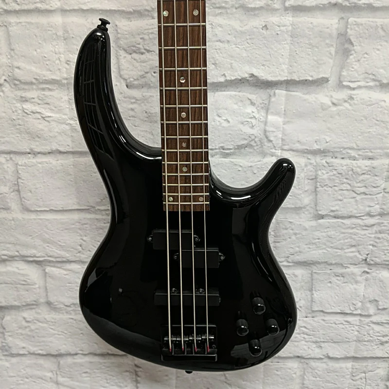 Dean Edge 4 Bass