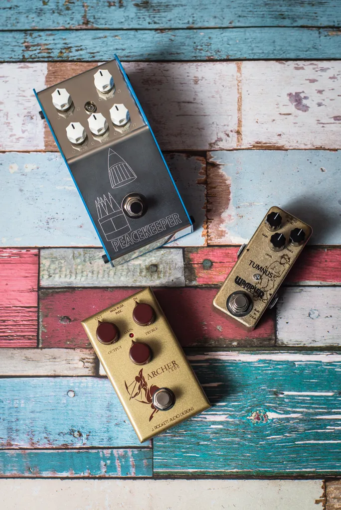 J Rockett Archer Ikon, ThorpyFX Peacekeeper & Wampler Tumnus