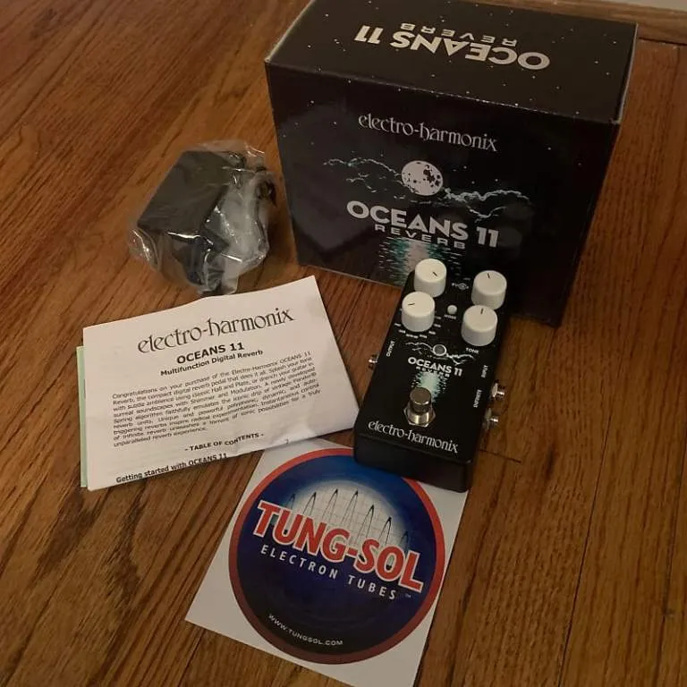 Electro-Harmonix Oceans 11