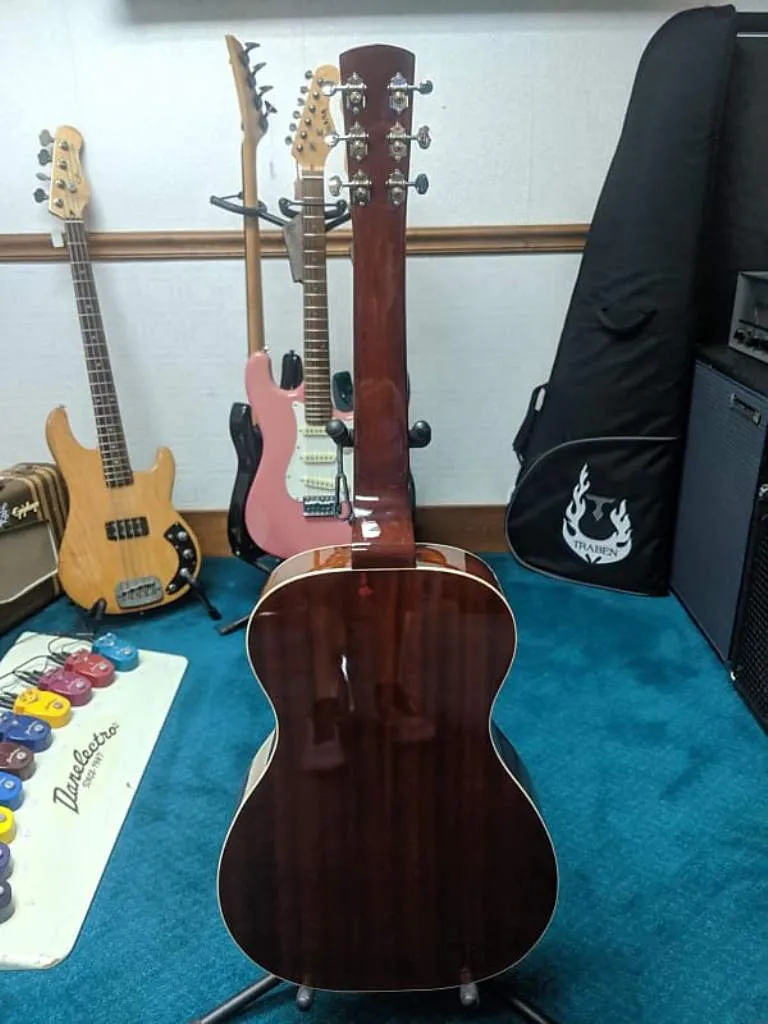 Regal Studio RD-30MS Squareneck