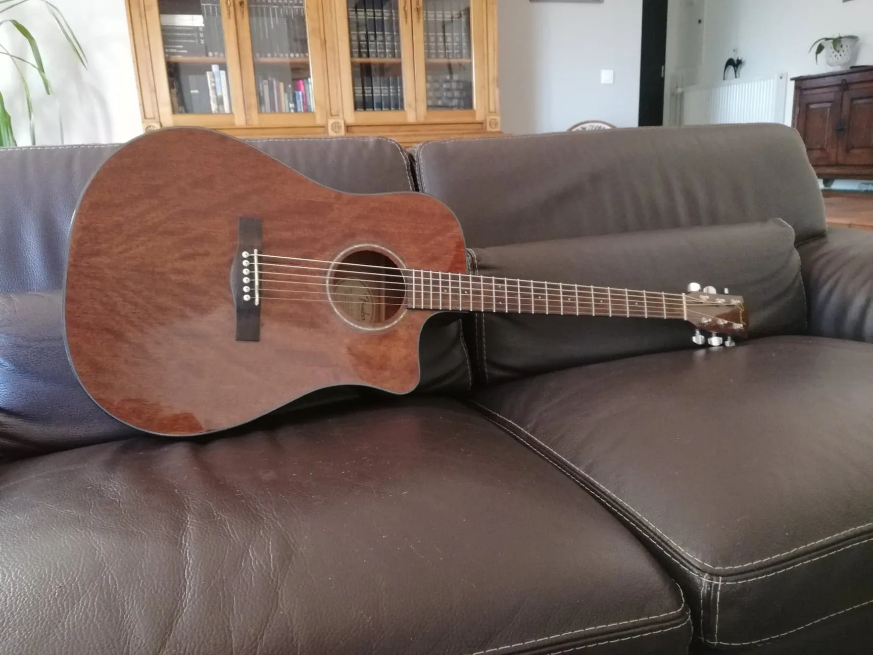 Fender CD60CE