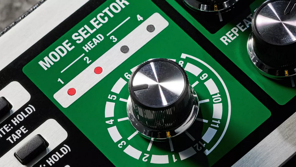 Boss Space Echo RE-202