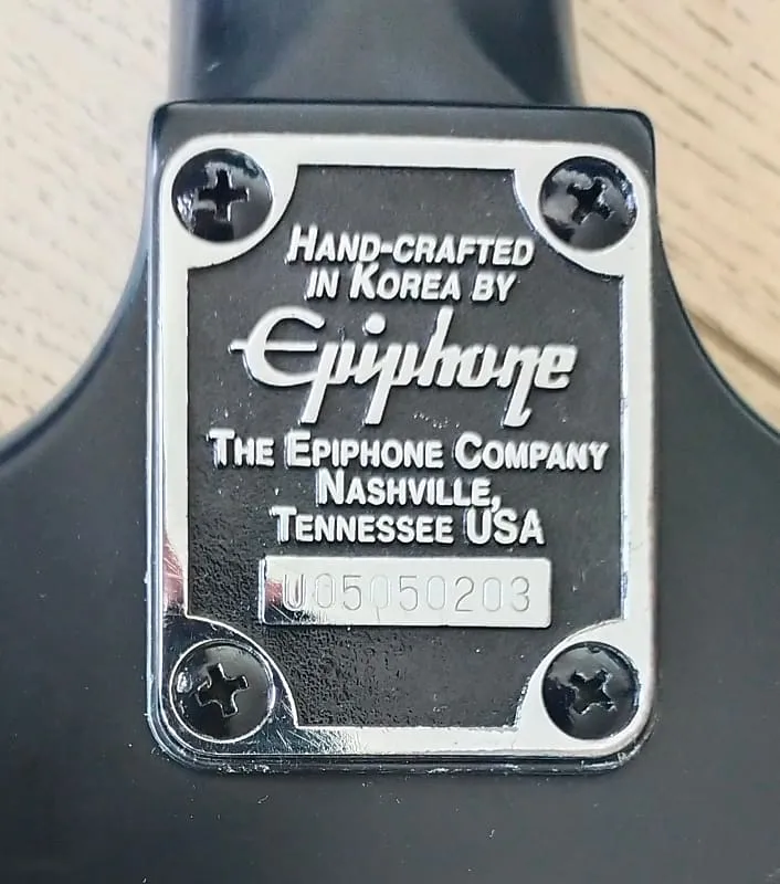 Epiphone Goth Thunderbird VI