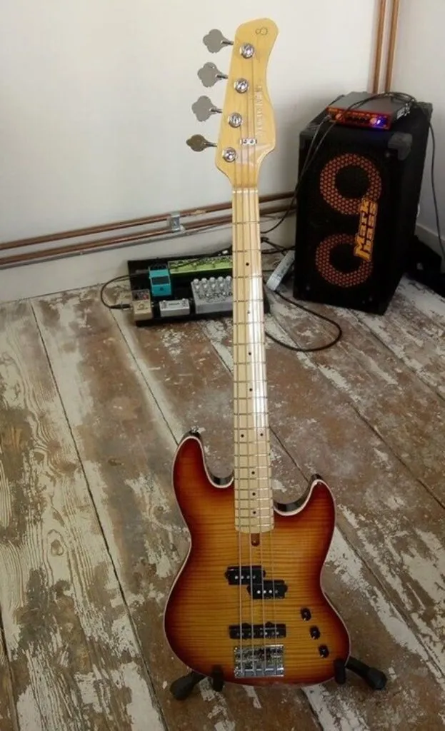 Sire V2 Marcus Miller U5 Short-Scale