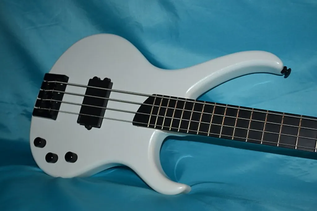 Kramer D-1 Bass