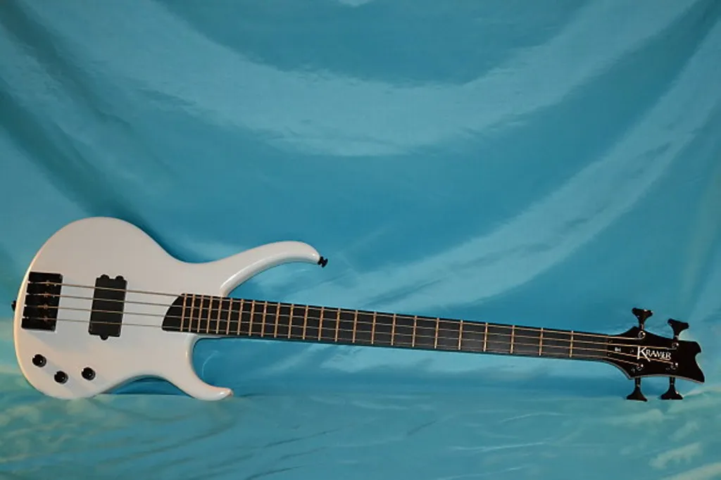 Kramer D-1 Bass