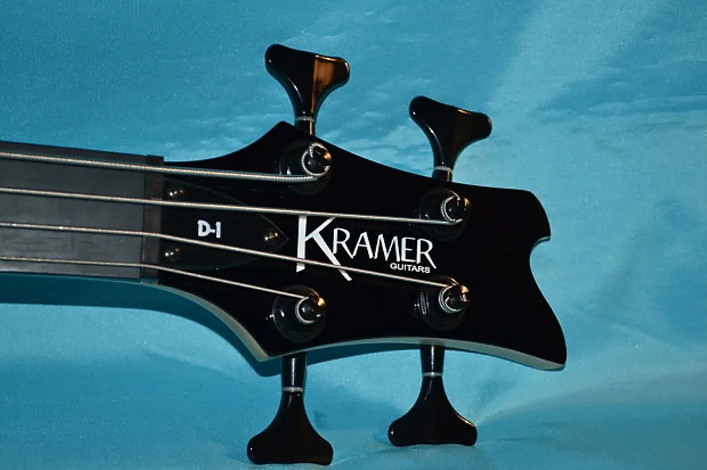 Kramer D-1 Bass