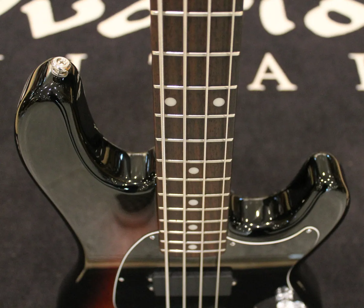 Music Man Classic Sabre Bass