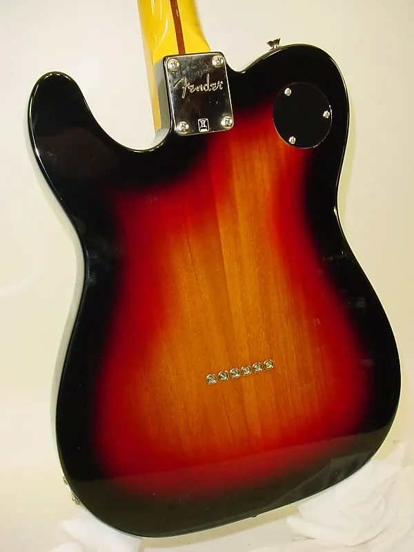 Fender Modern Player Telecaster Thinline Deluxe