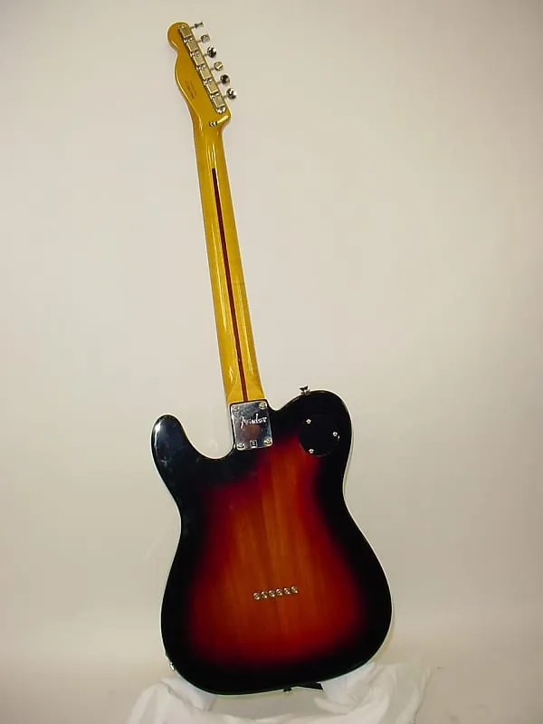 Fender Modern Player Telecaster Thinline Deluxe