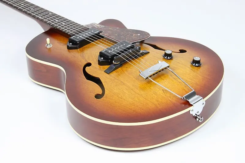 Godin 5th Avenue CW (Kingpin II)