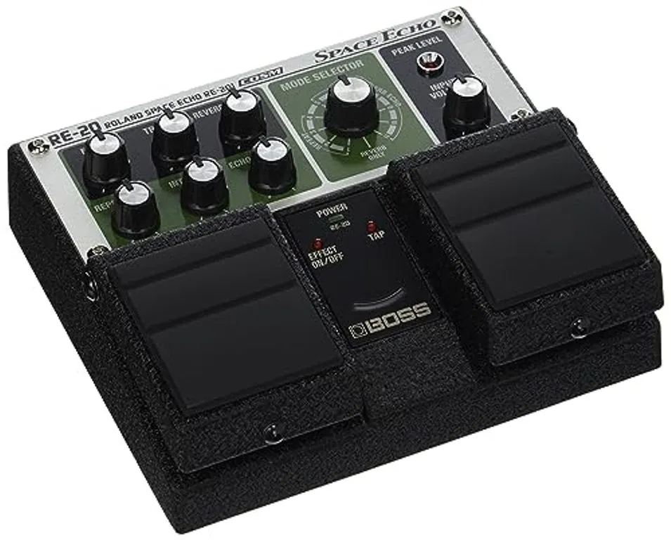 Boss RE-20 Space Echo Pedal