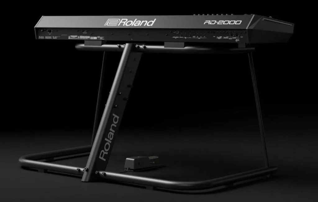 Roland RD-2000