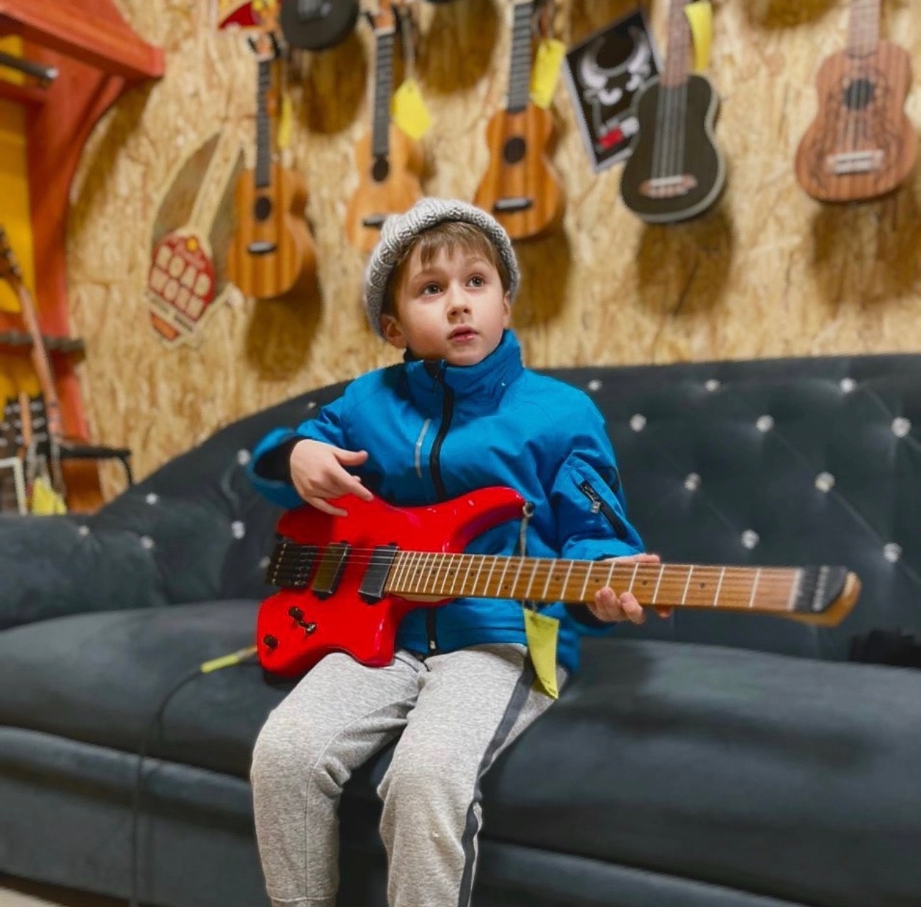 Как выбрать гитару для ребёнка