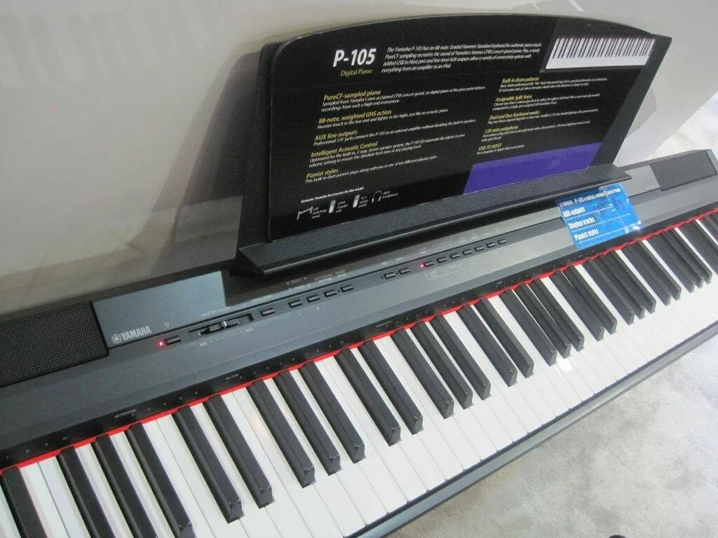 Yamaha P-105