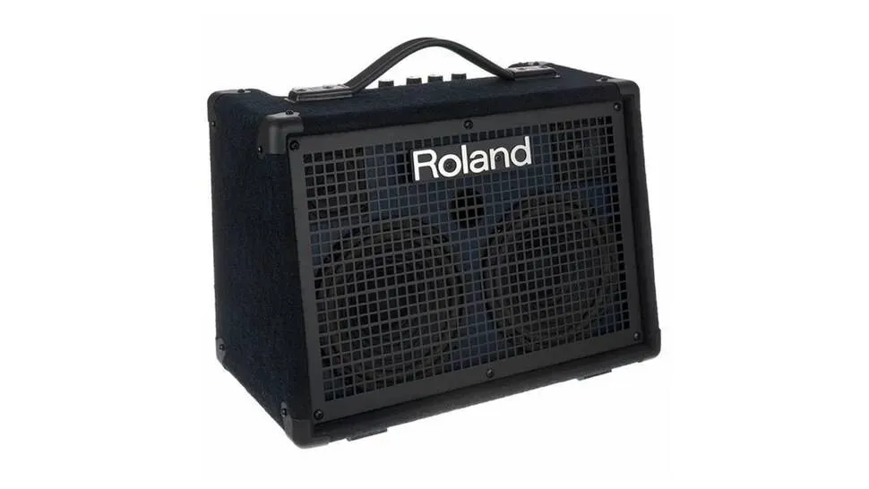 Roland KC-220