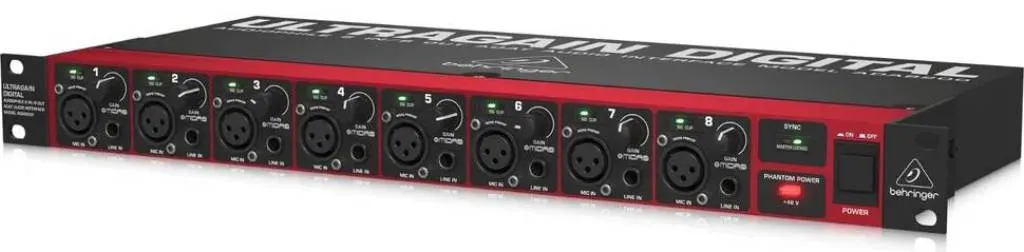 Behringer ADA8200