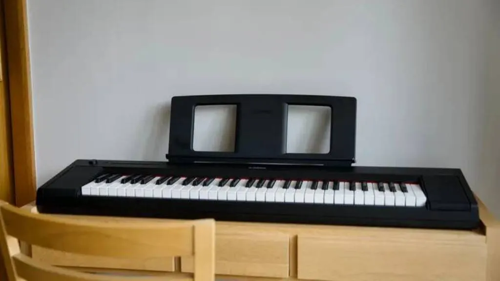 Цифровое пианино Yamaha NP-15