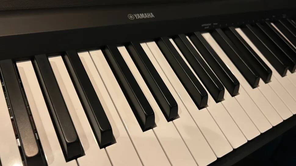 Цифровое пианино Yamaha P-145