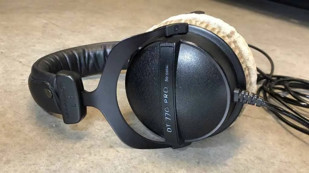 Студийные наушники Beyerdynamic DT 770