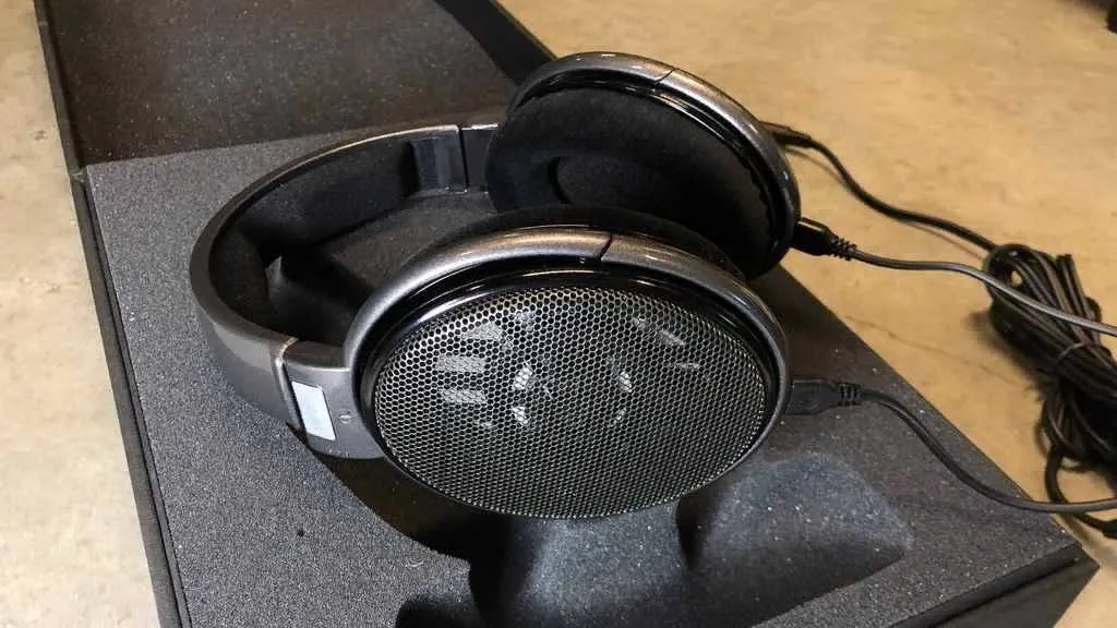 Студийные наушники Sennheiser HD 650