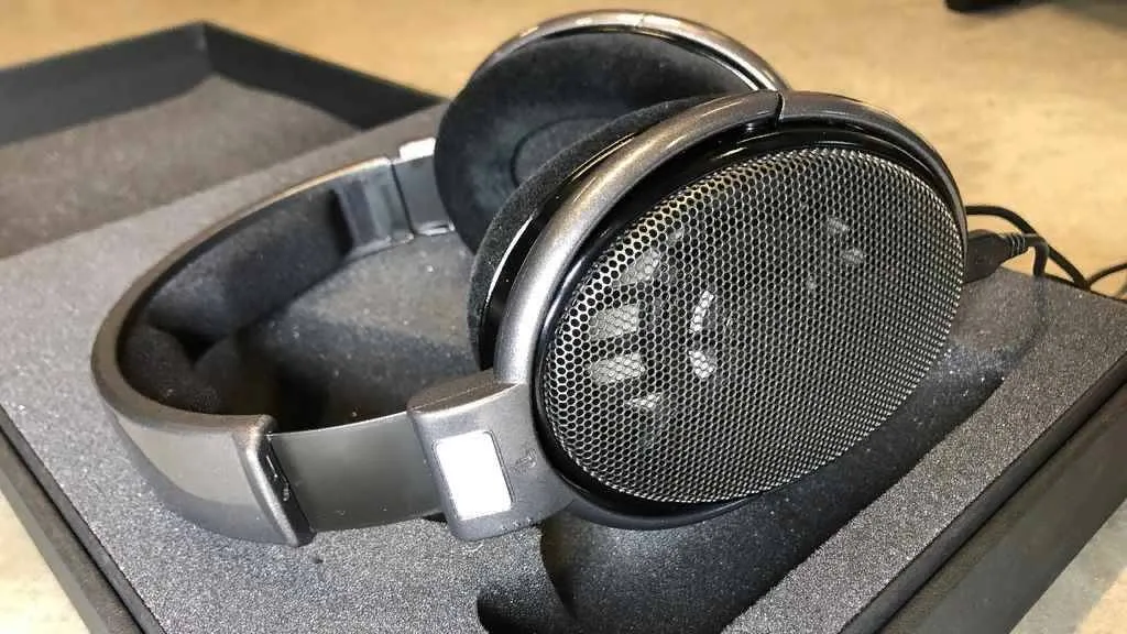 Студийные наушники Sennheiser HD 650