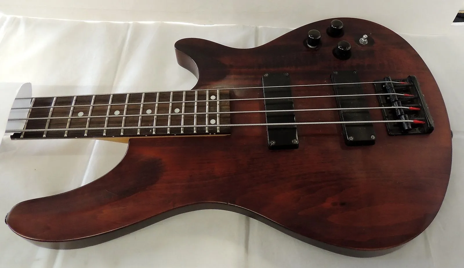 Schecter Omen 4