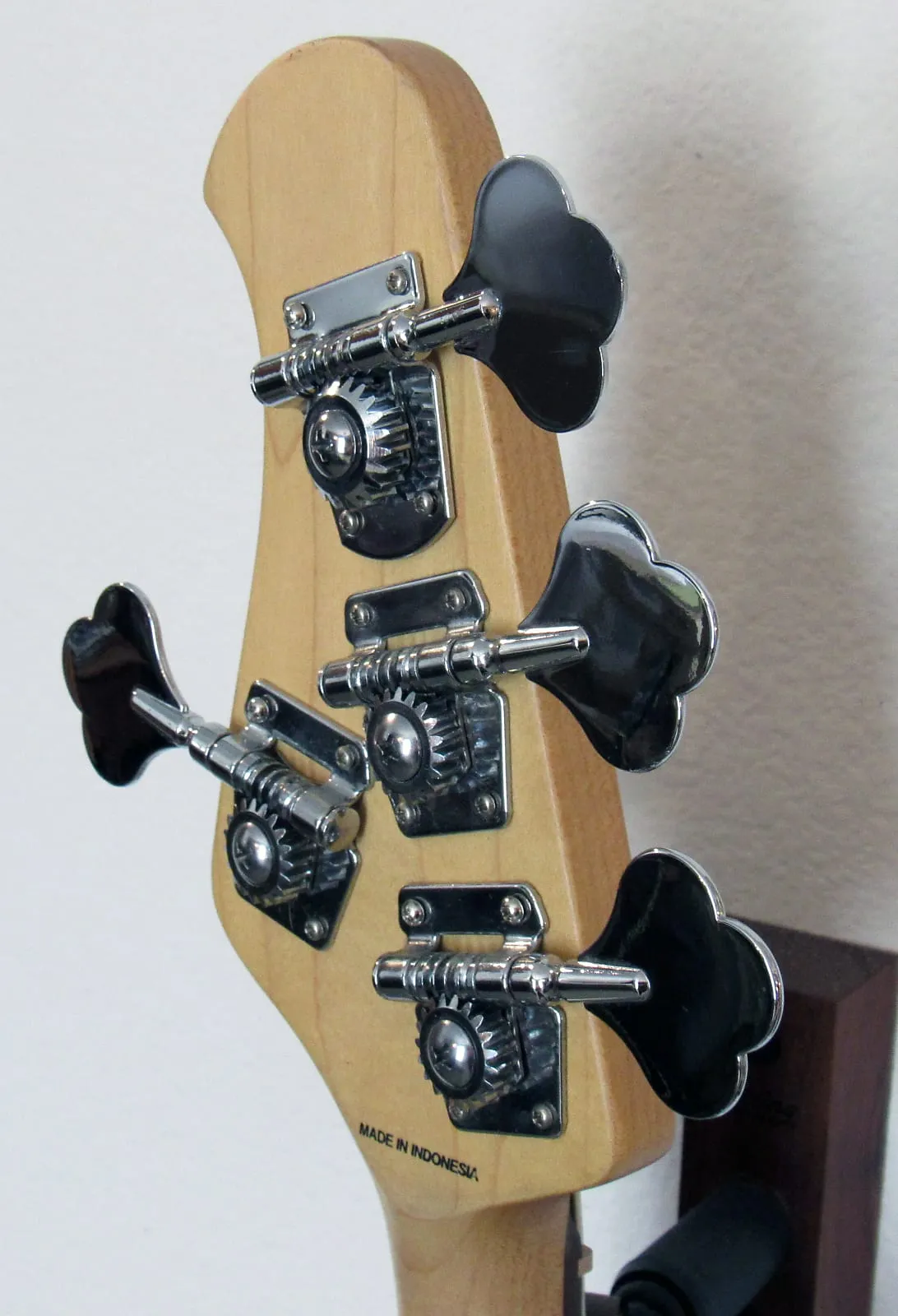 Sterling by Music Man S.U.B. Series Ray4