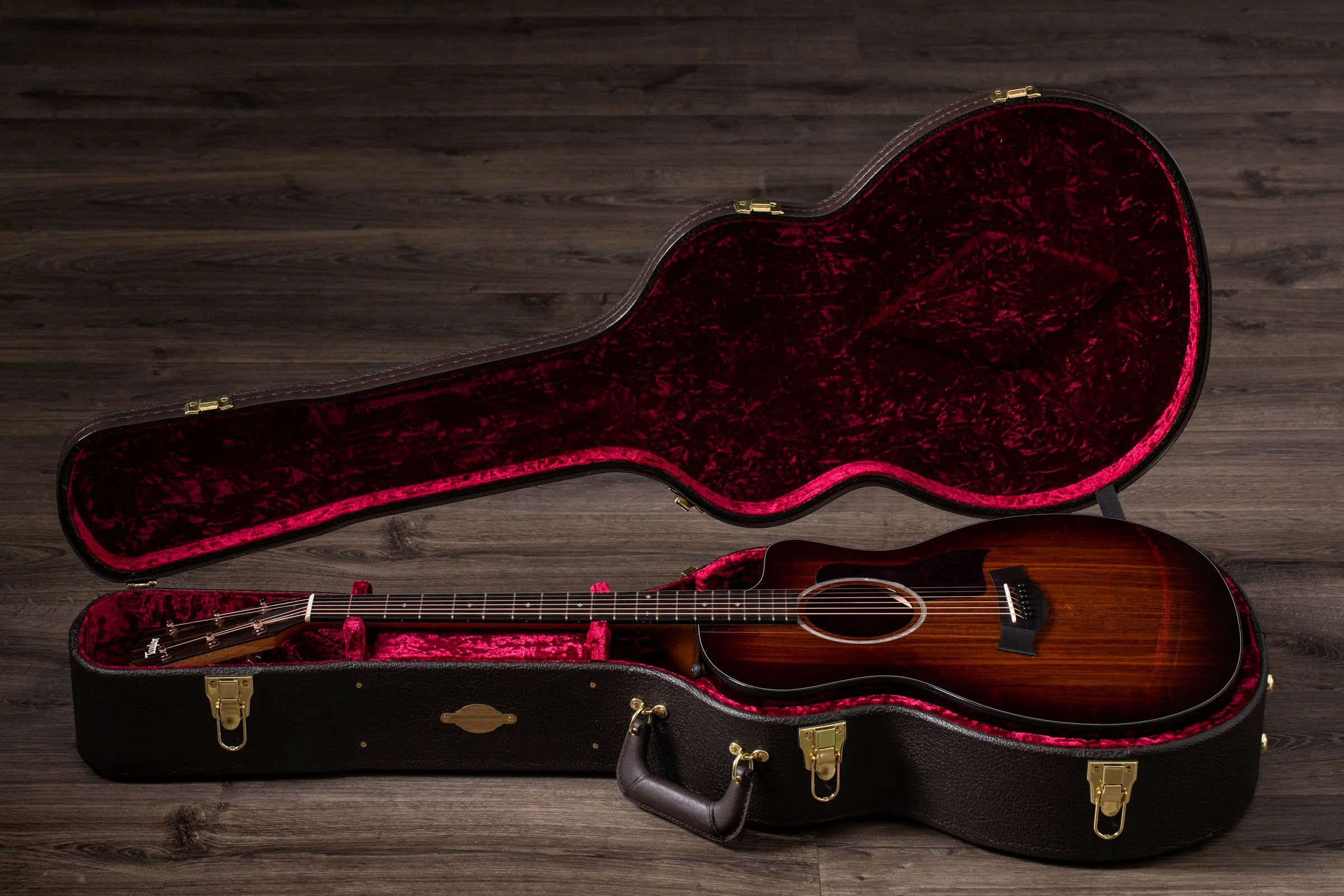 Taylor 200 Series Deluxe 224ce-K