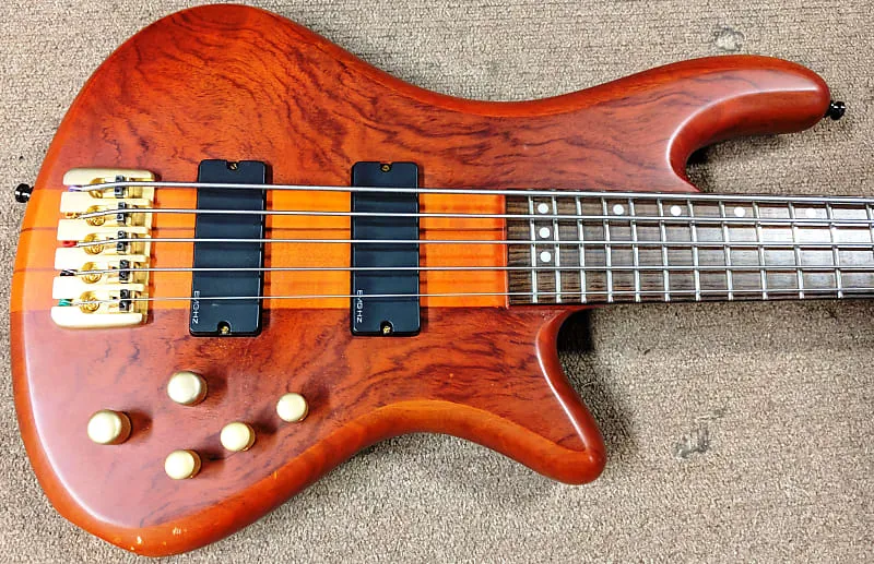 Schecter Stiletto Studio-5 Bass