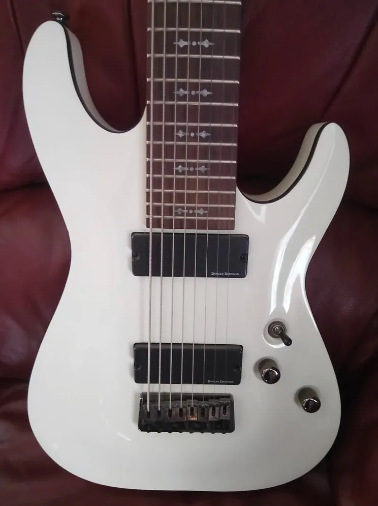 Schecter Omen-8