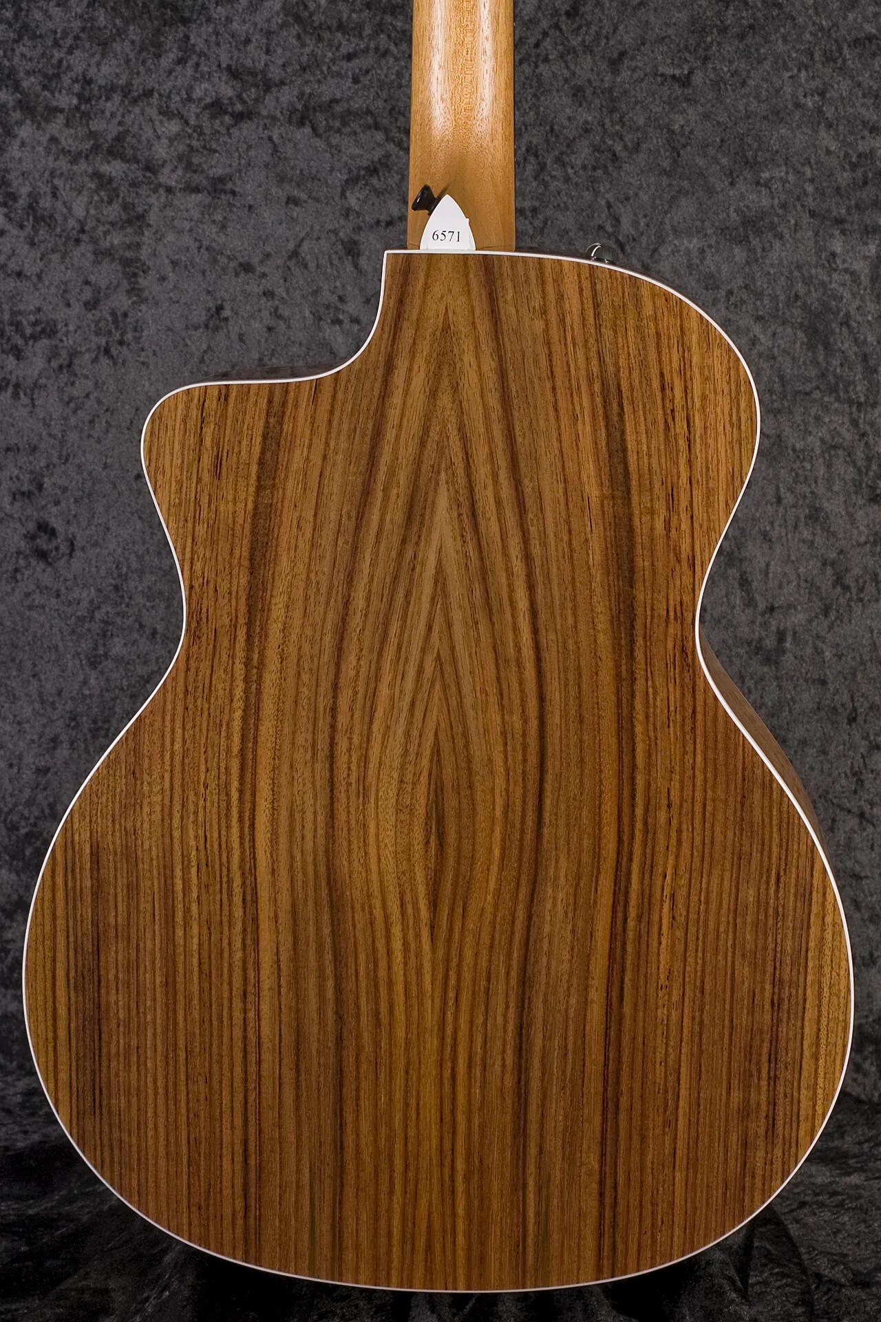 Taylor 214ce DLX