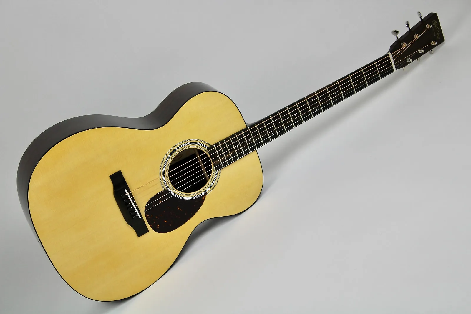 Martin OM-21