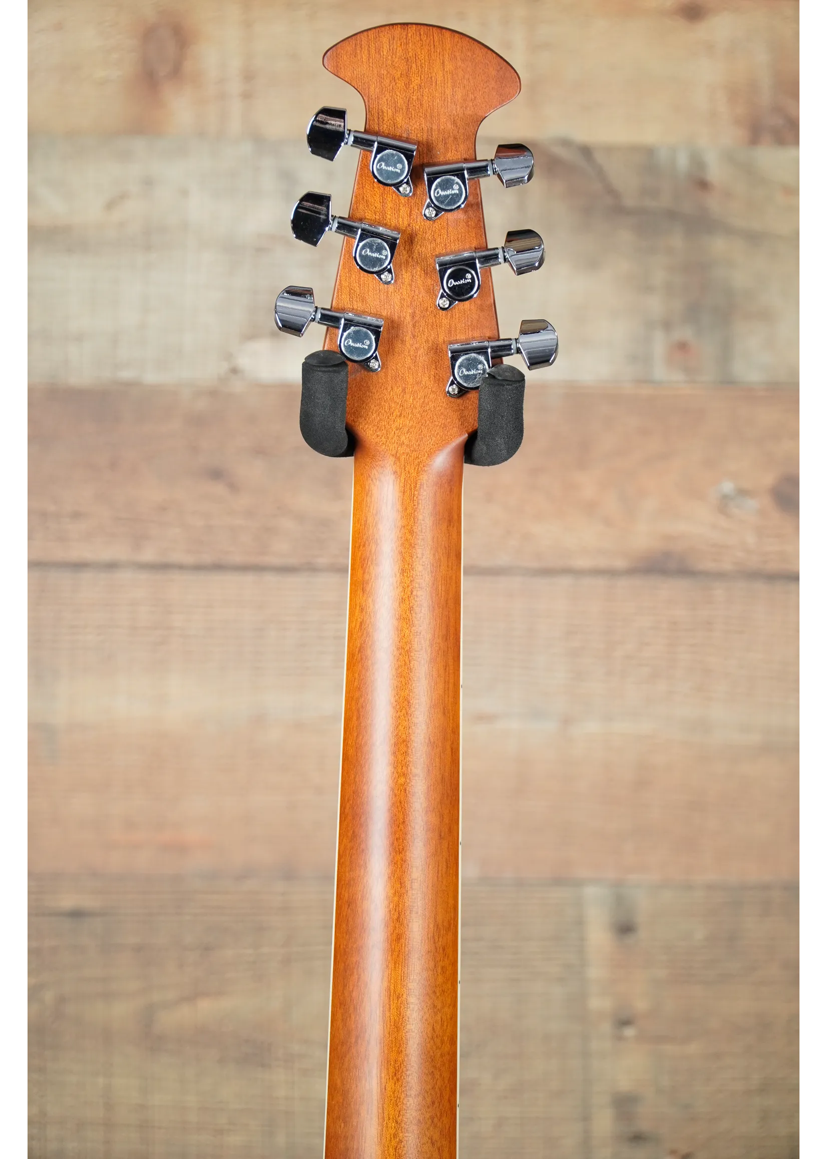 Ovation Celebrity Standard CS24P-FKOA