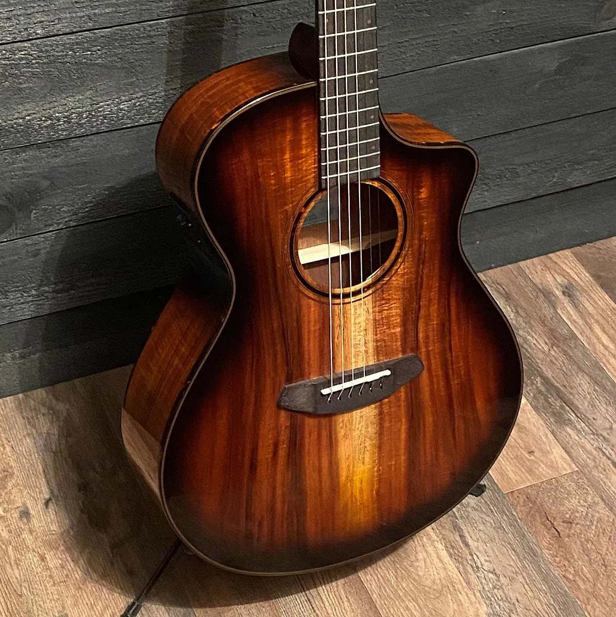 Breedlove Pursuit Concert Koa