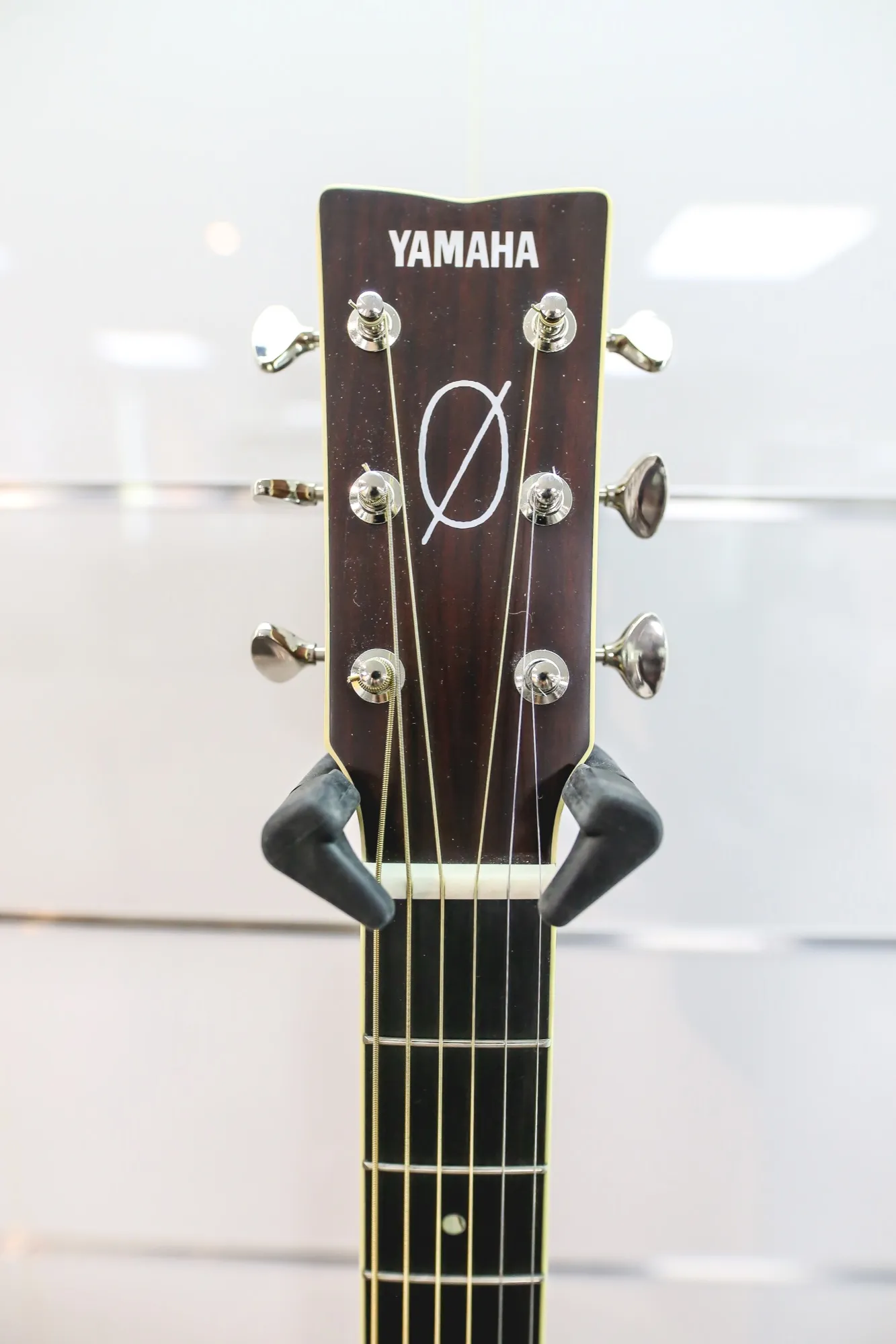 Yamaha LJ16BC Billy Corgan