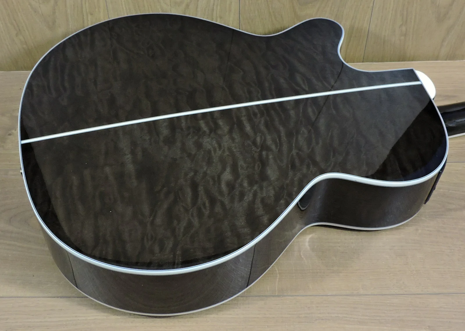 Takamine GN75CE-TBK