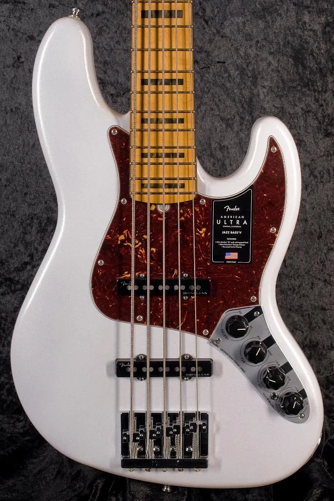 Fender American Ultra Jazz Bass & Precision Bass