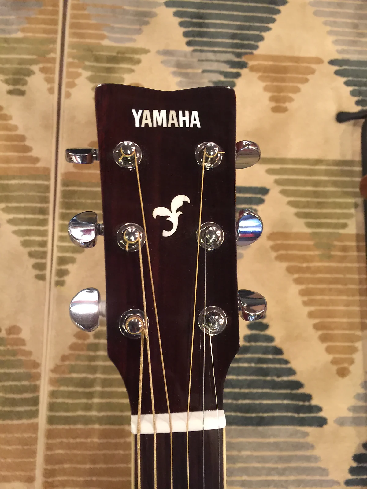 Yamaha FGX720SC