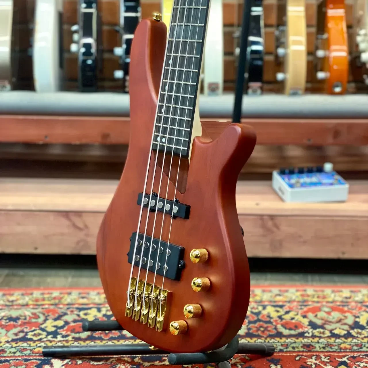 Изображение №4