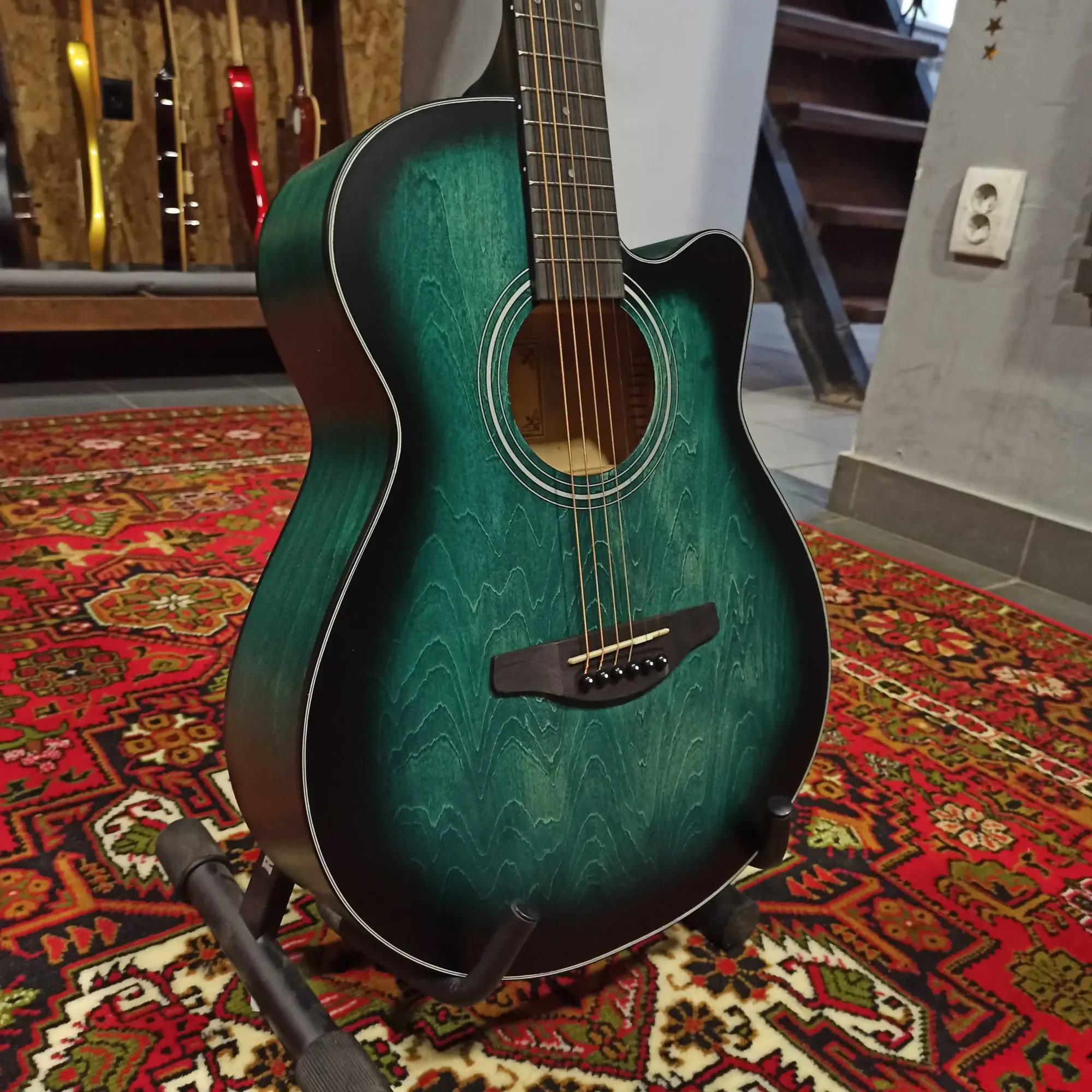 Изображение №5