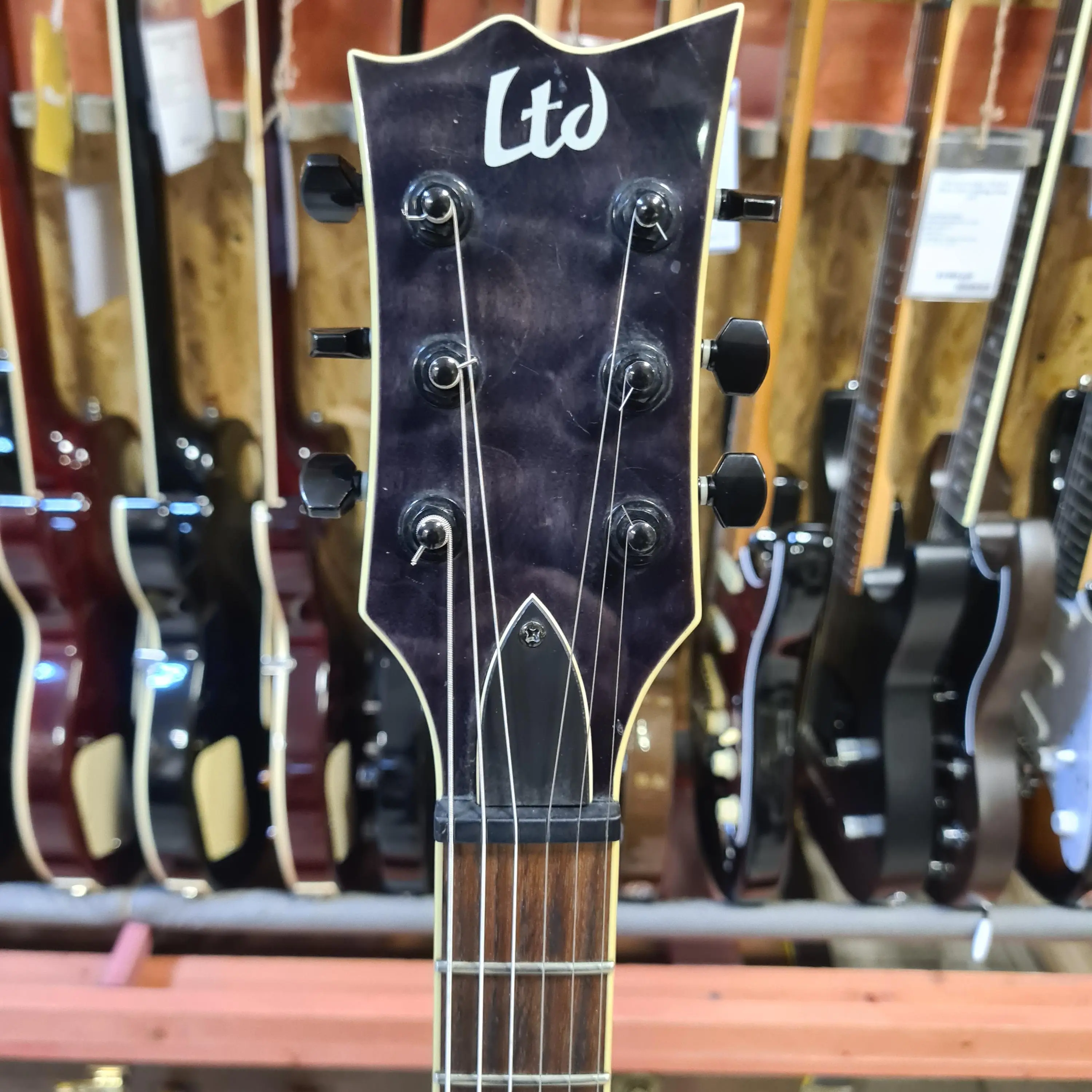 Изображение №7