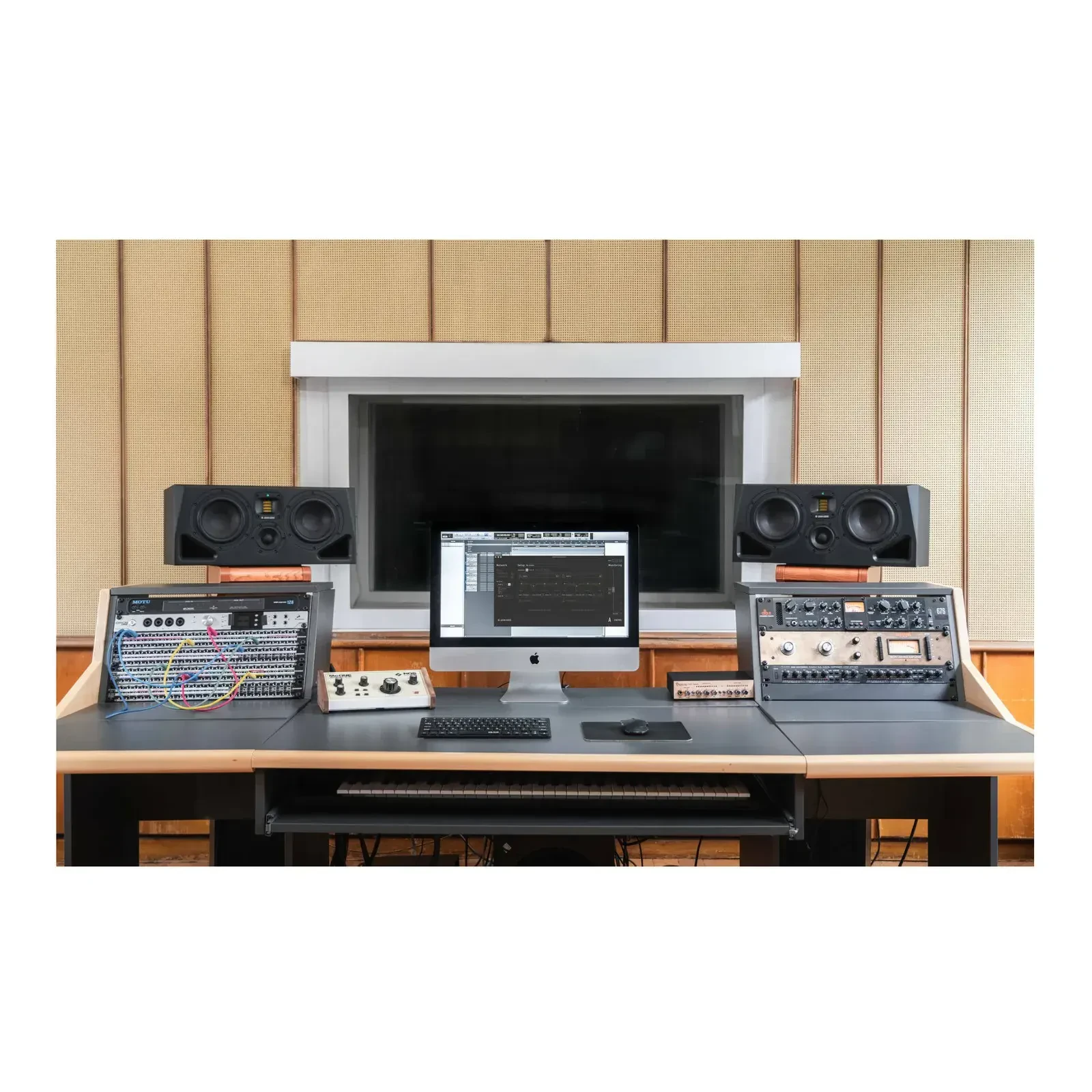 Изображение №5